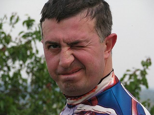  98510208.jpg