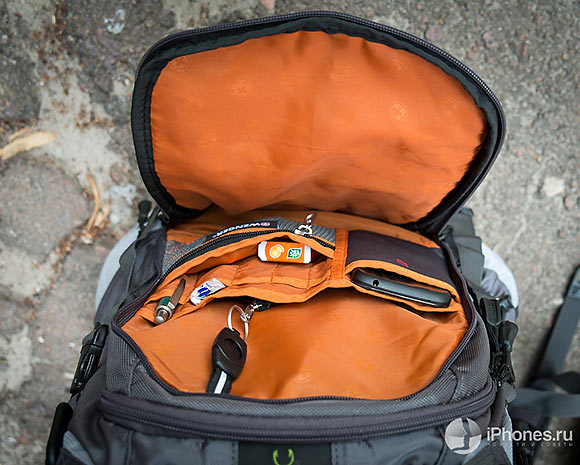 19-Wenger-Narrow-Daypack.jpg