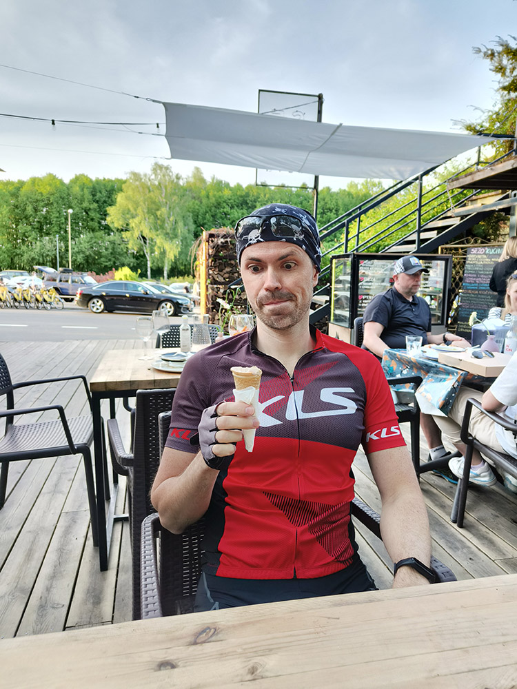 val-biker-3.jpg